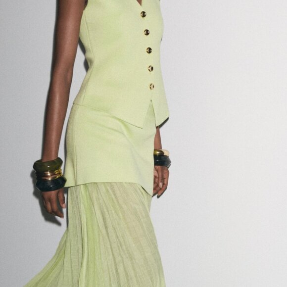 Elegant Lime Green Maxi Skirt - Picture 5 of 7